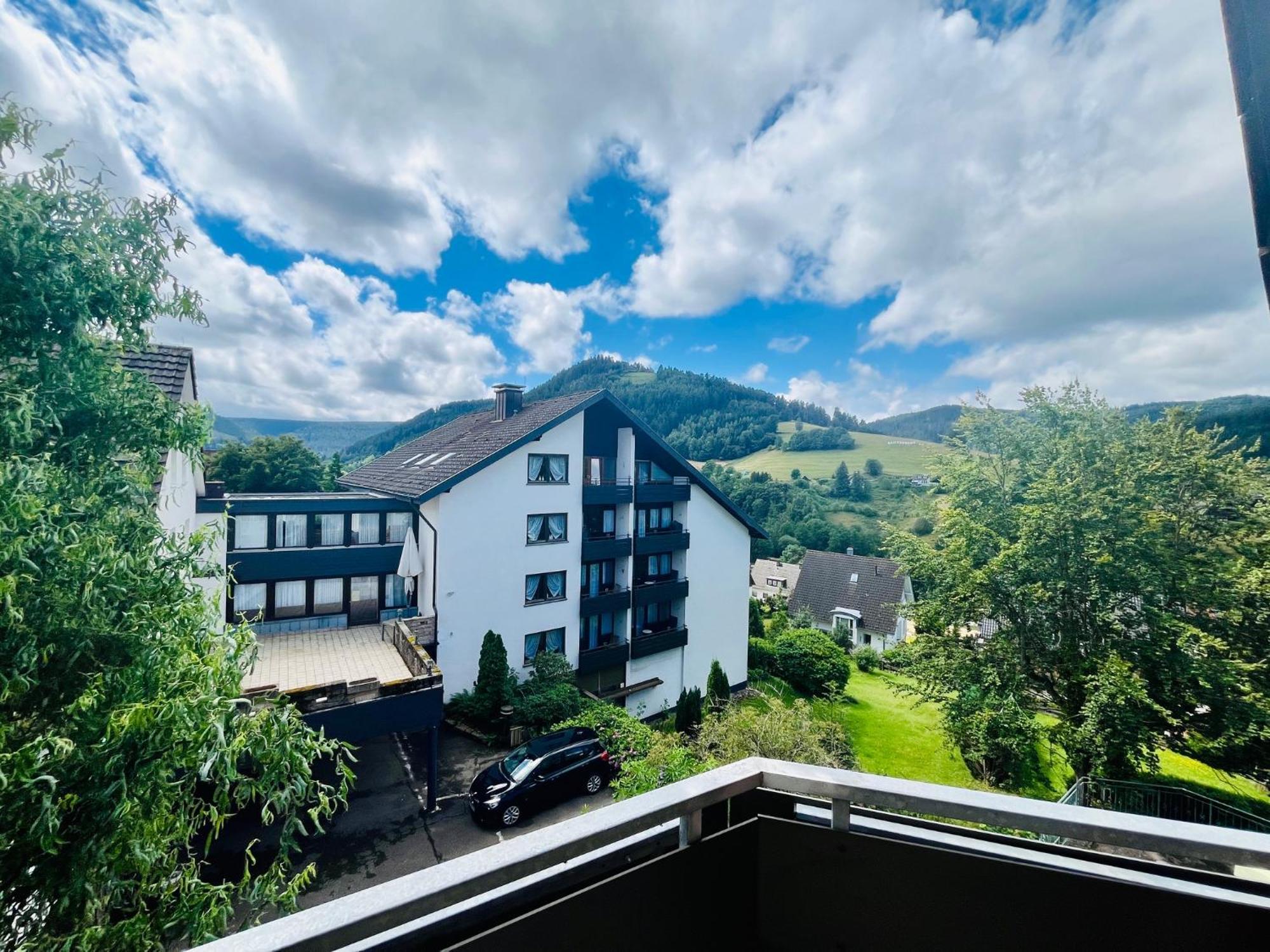 Goldener Hahn B&B Baiersbronn - Ferienwohnungen Mit Hotel Service Nahe Gartenschau Tal X Exteriör bild