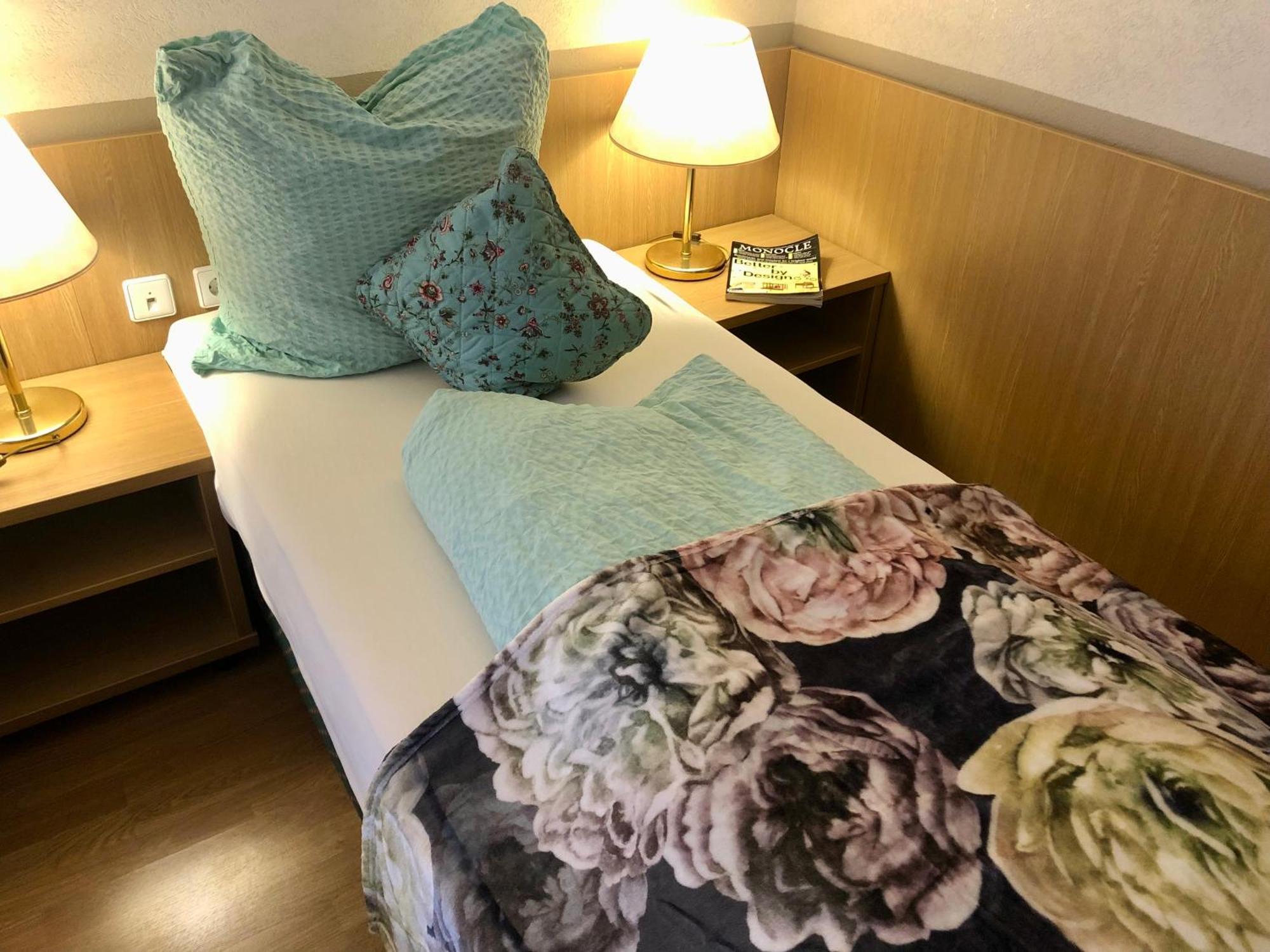 Goldener Hahn B&B Baiersbronn - Ferienwohnungen Mit Hotel Service Nahe Gartenschau Tal X Rum bild